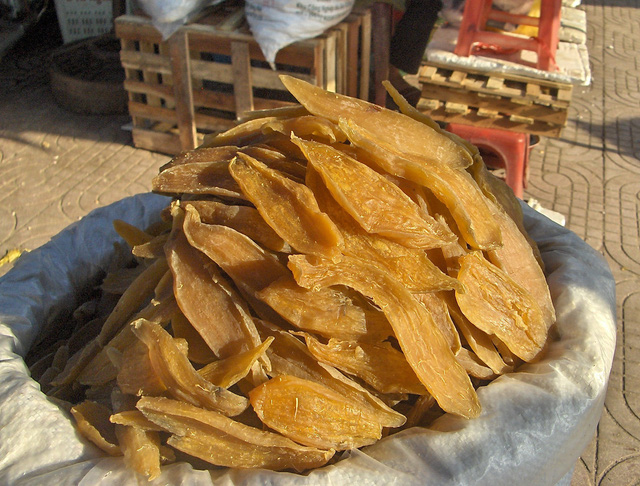 Quảng[-]Bình[-]quê[-]ta[-]ơi,[-]khoai[-]khoai[-]toàn[-]khoai!